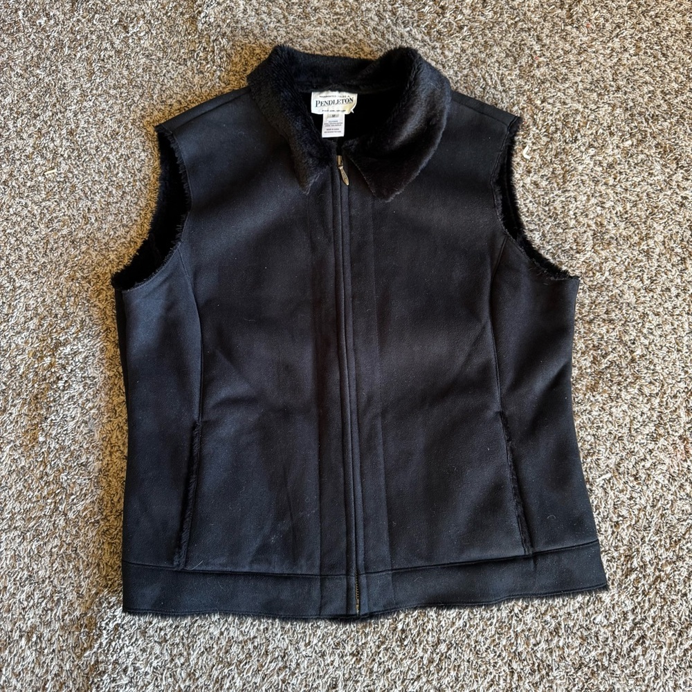 Pendleton Women’s‎ M Black Faux Fur Vest Full Zip Fur Lined